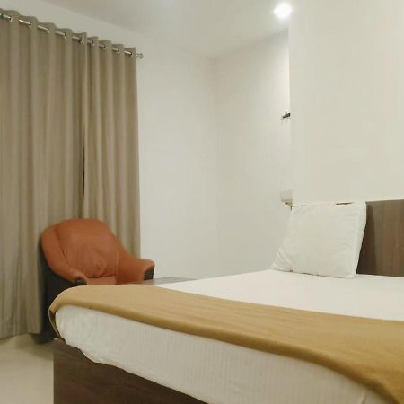 شيناي Olive Resort - Spacious 7 Bhk Ac Rooms With 1 Acre Garden, Swimming Pool And Outdoor Games المظهر الخارجي الصورة